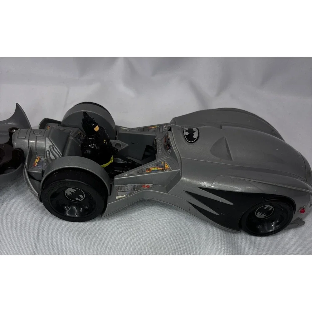 1994 Kenner Batman Batmobile With Batman, Catwoman, Robin, The Penguin